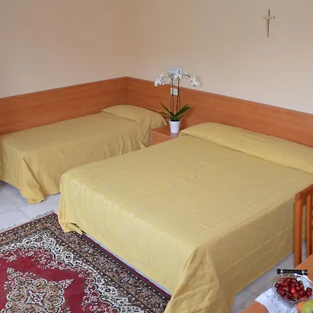 Hotel Plaza 3*