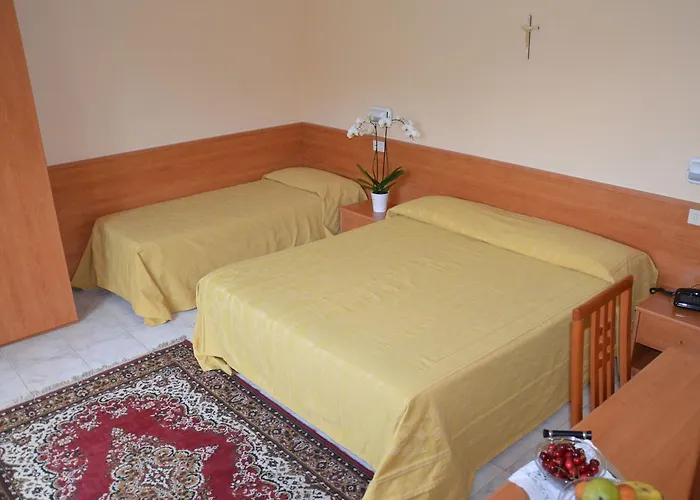 Hotell Plaza 3*